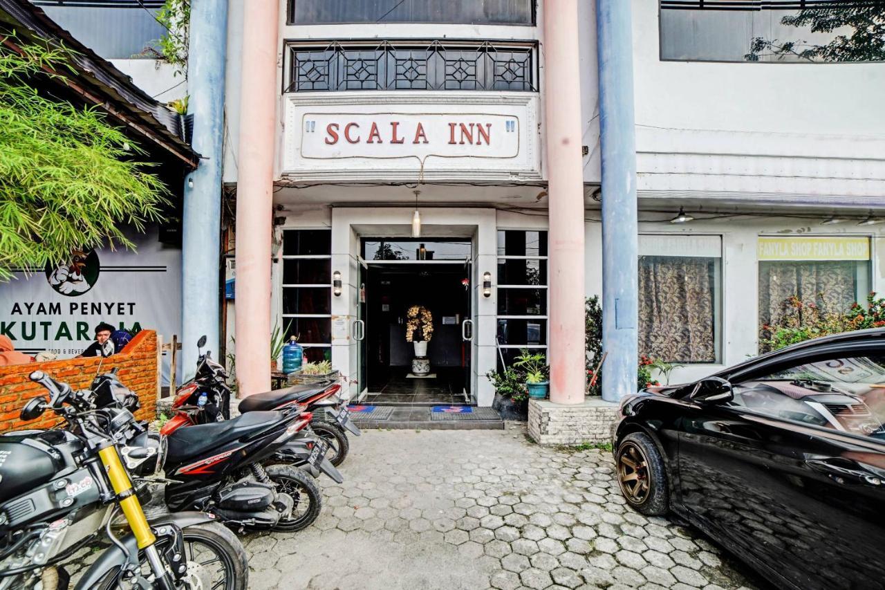 Oyo 90450 Sentra Inn Medan Luaran gambar