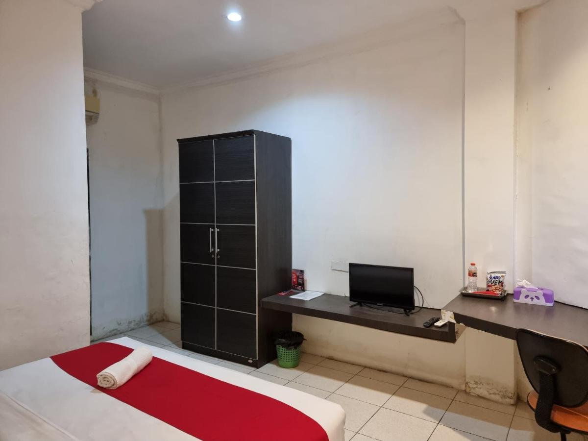 Oyo 90450 Sentra Inn Medan Luaran gambar